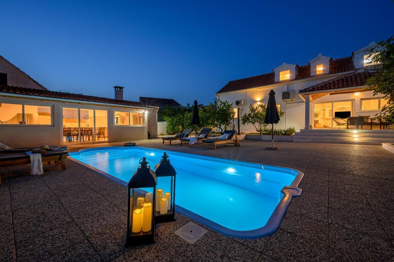 Villa Bellezza Милна Екстер'єр фото